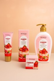 بكج strawberry  cake