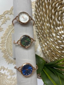 ساعات بشكل اسوارة