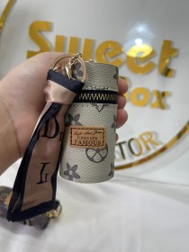 مدالية جزدان بتصميم LV