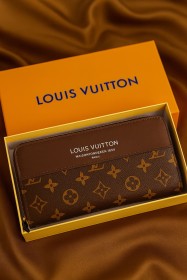 محفظة لوي فيتون نقشة مونغرام